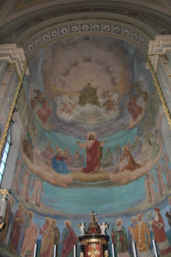 Chiesa Parrocchiale - abside, opera del maestro Giovanni Garavaglia